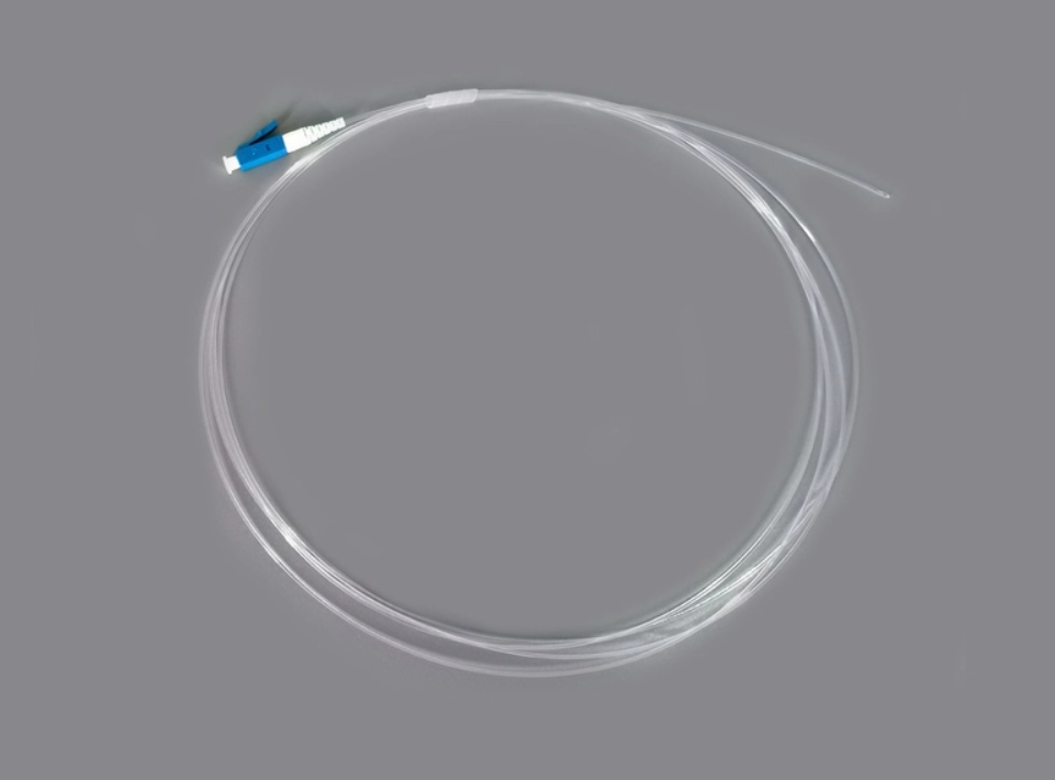 Hva slags fiberoptiske kabler brukes ofte i FTTH -konstruksjon?